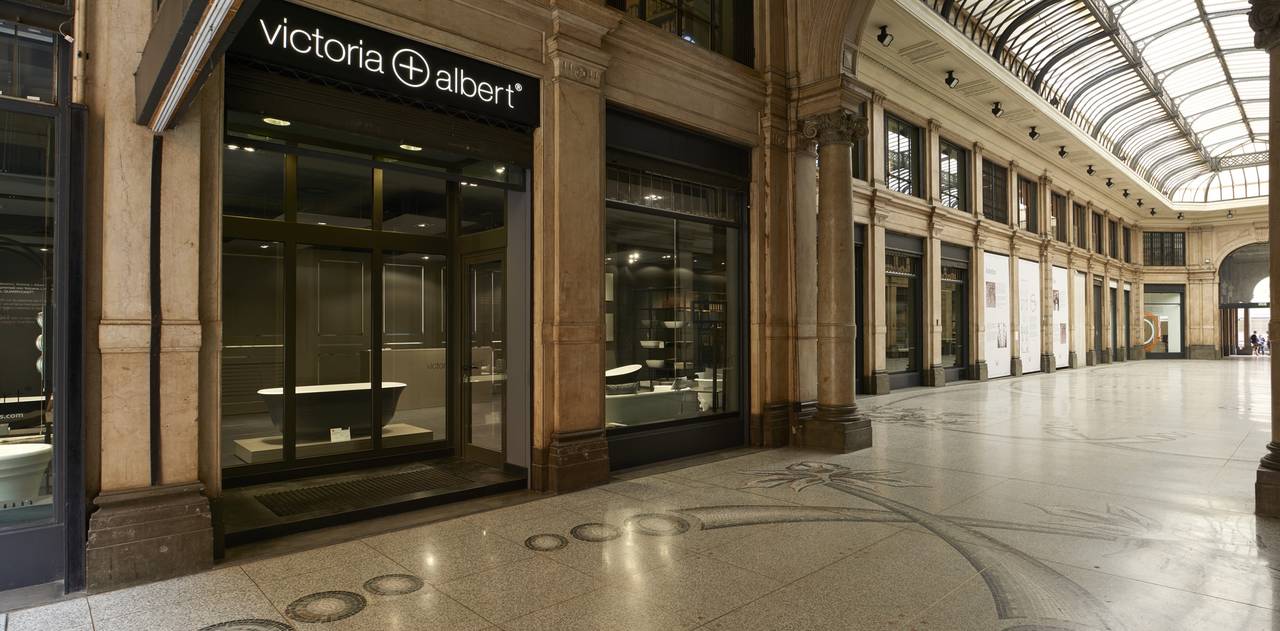 Victoria + Albert in Galleria Meravigli a Milano (© 2016 Paolo Carlini)